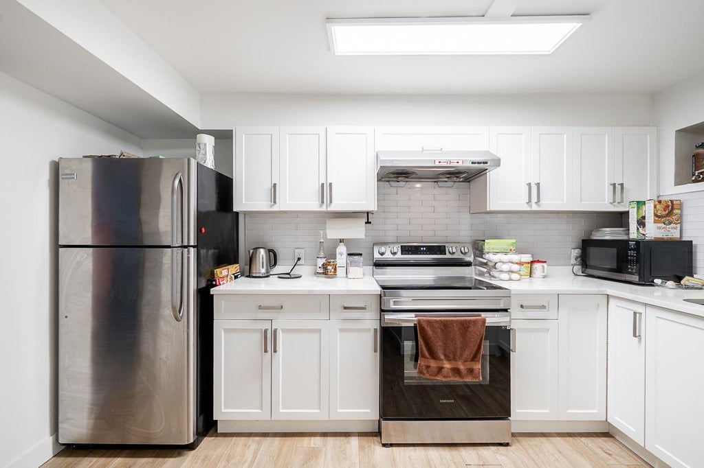 Photo of 15084 Raven Place, Surrey, BC V3R 4T2 (MLS # R3132680)