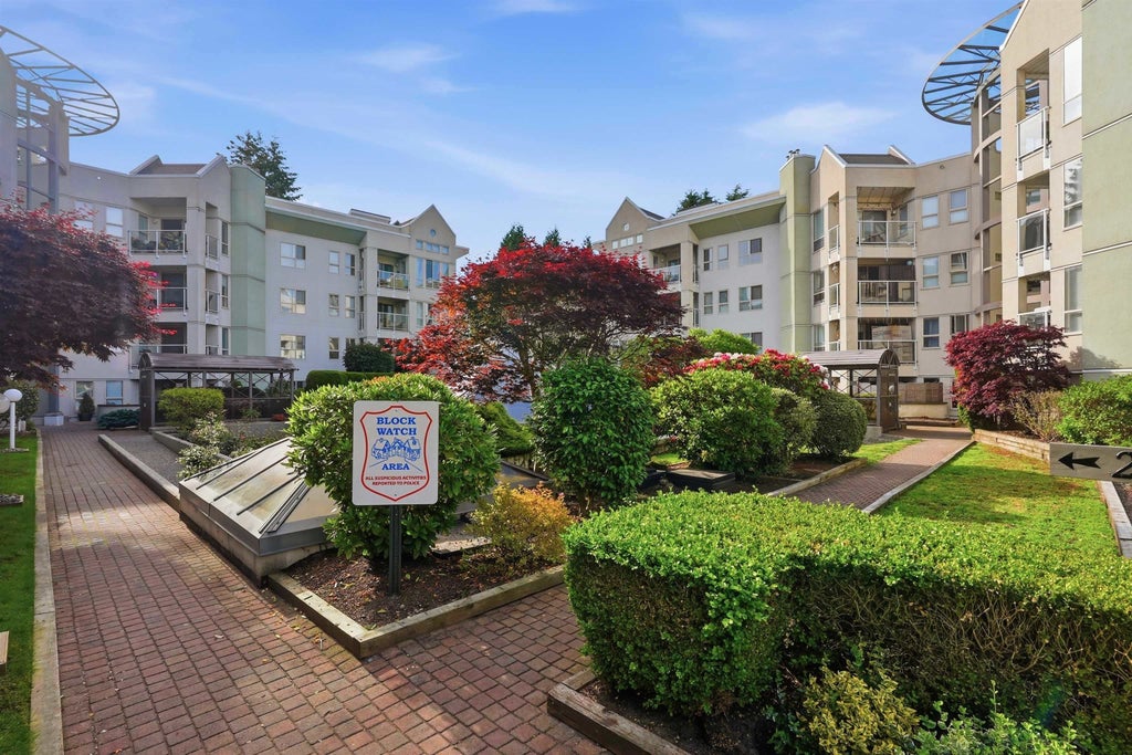 Photo of 2575 Ware Street #111, Abbotsford, BC V2S 3E2 (MLS # R3171102)