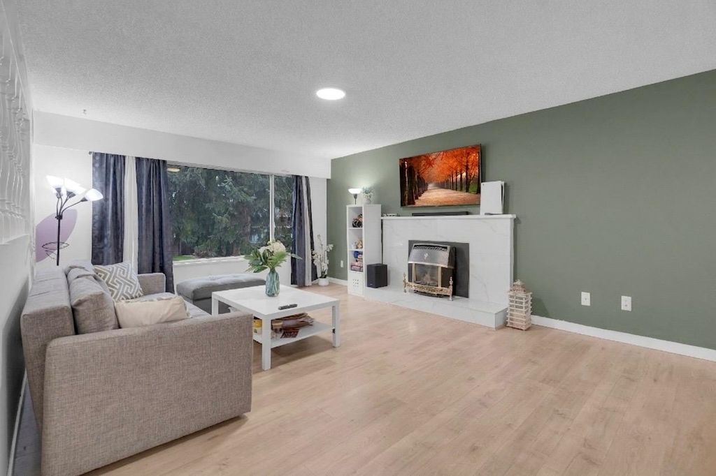 Photo of 12110 Greenwell Street, Maple Ridge, BC V2X 7N1 (MLS # R3109123)