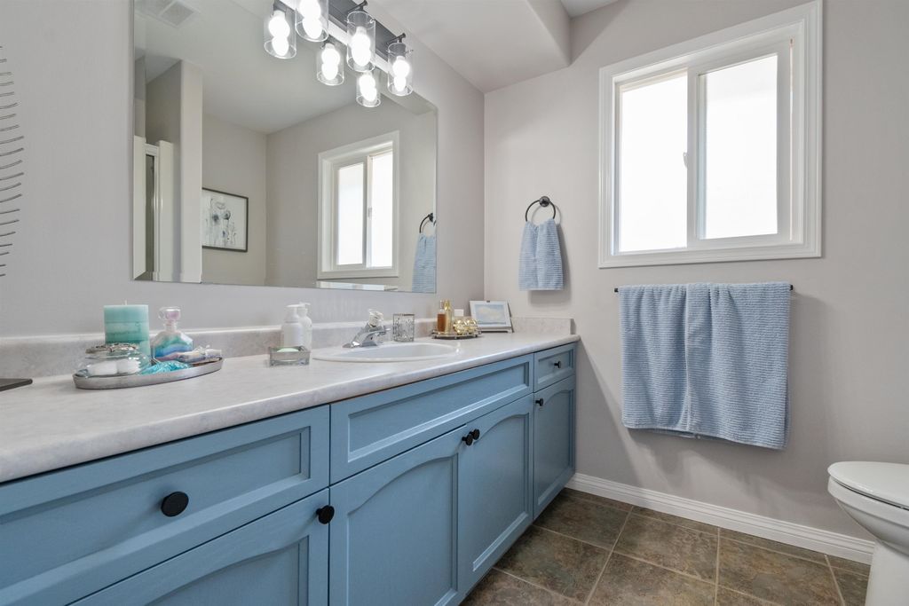 listing image 1107446471168384394
