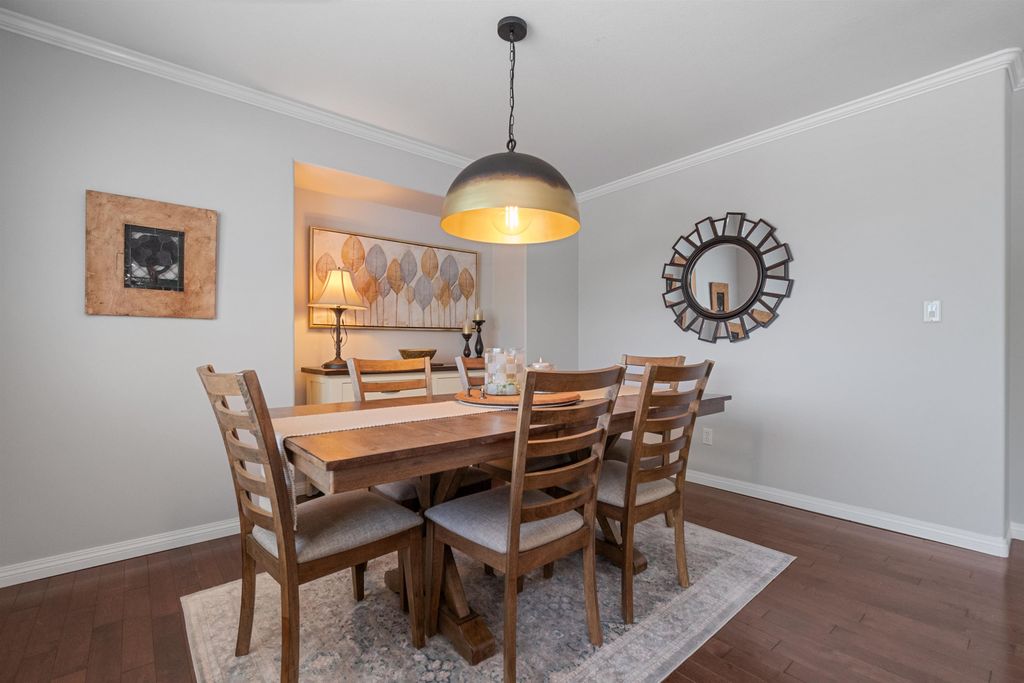 listing image 1108595979159239562