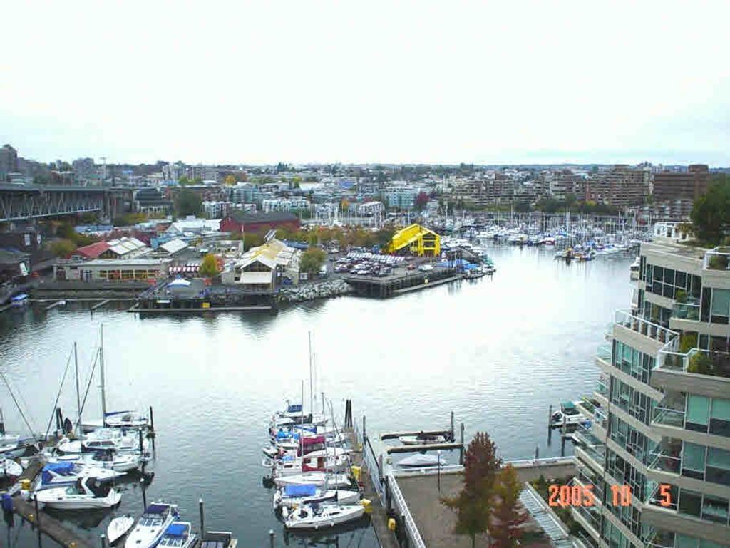 listing image 1105401828121032702