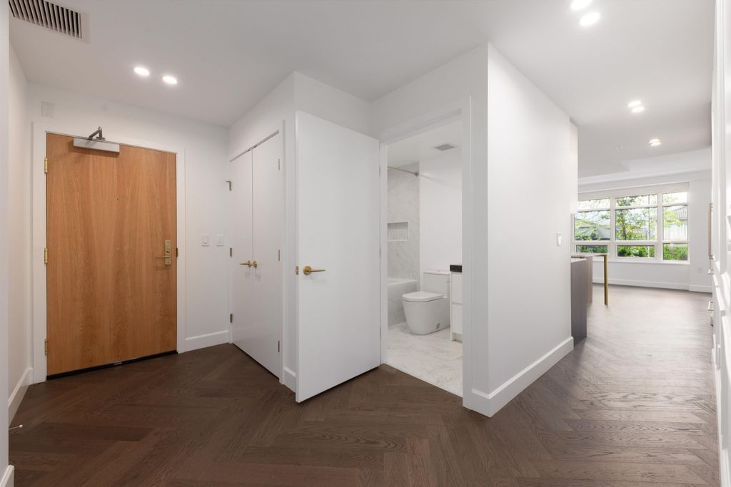 listing image 1100176317166044512