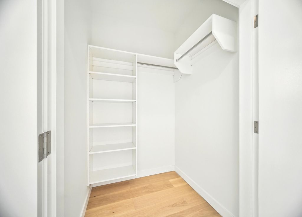 listing image 1106801226540966293