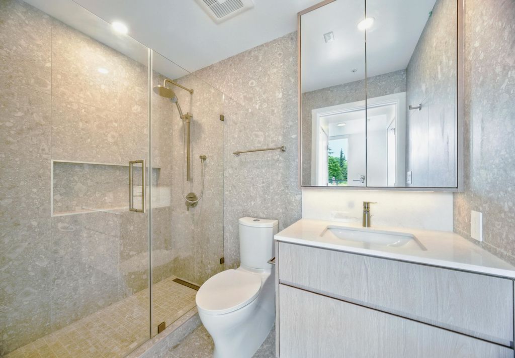 listing image 1101752534488848056