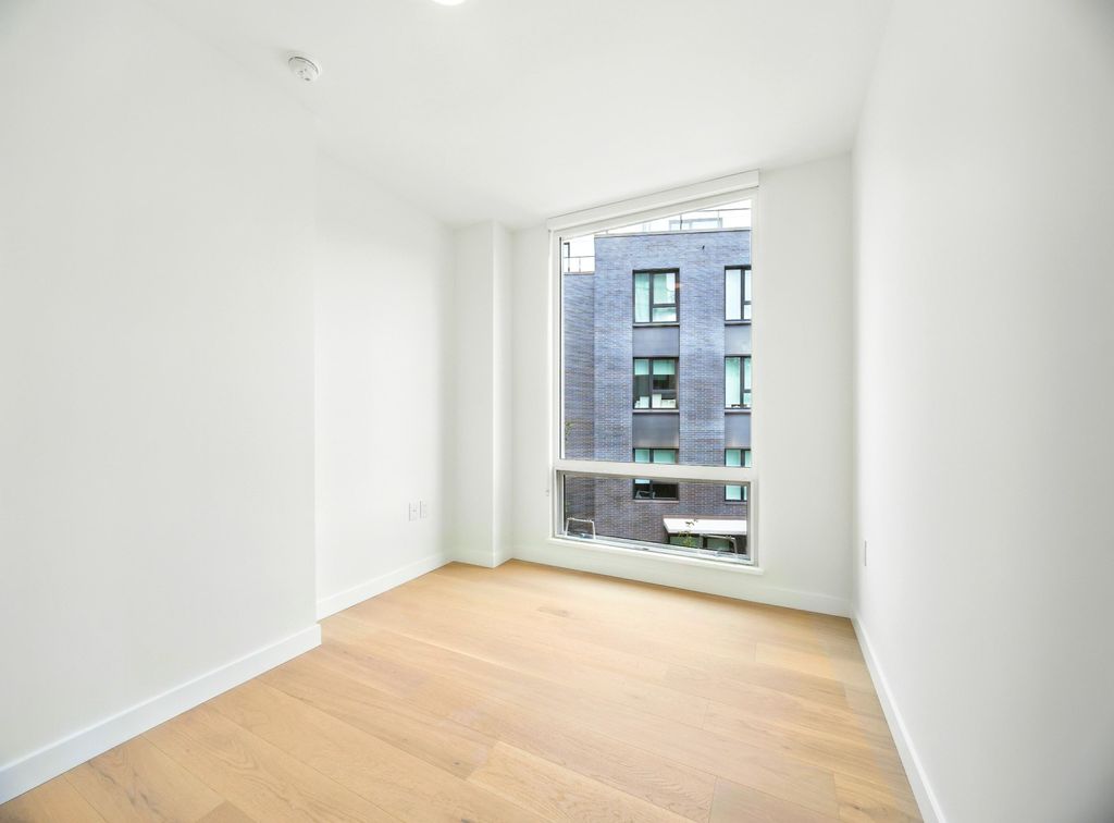 listing image 1106752028505191915