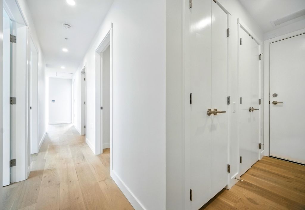 listing image 1106684184860064851