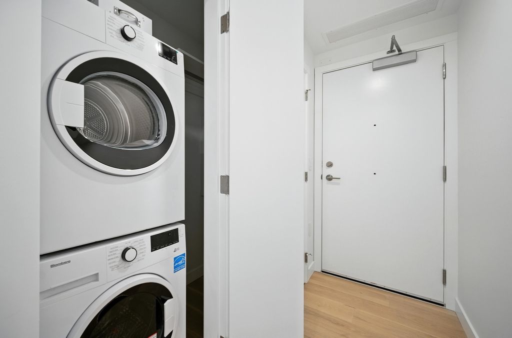 listing image 1103767760560103694