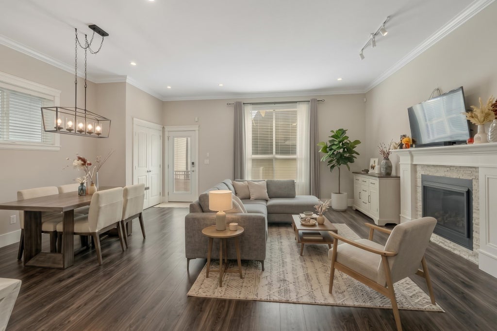 Photo of 19562 72a Avenue, Surrey, BC V4N 6P4 (MLS # R3172683)