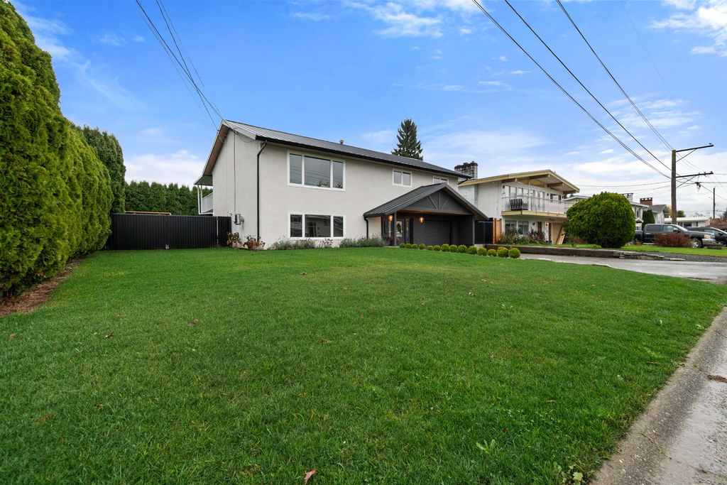 Photo of 8750 Butchart Street, Chilliwack, BC V2P 5S3 (MLS # R3072234)