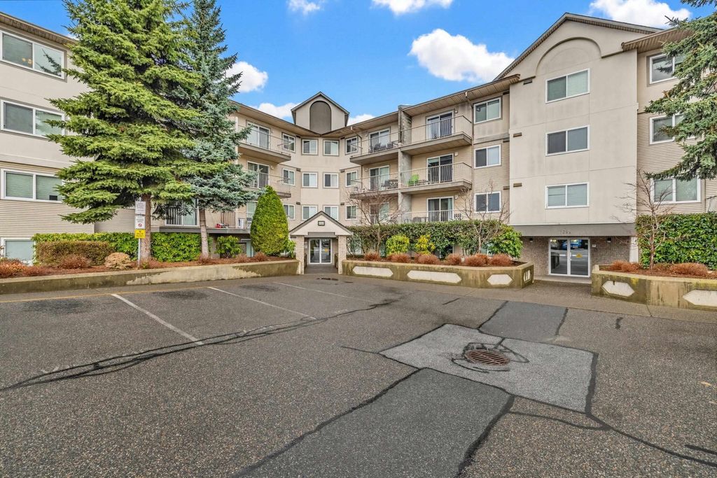 Photo of 7694 Evans Road #409, Chilliwack, BC V2R 3W3 (MLS # R3132329)