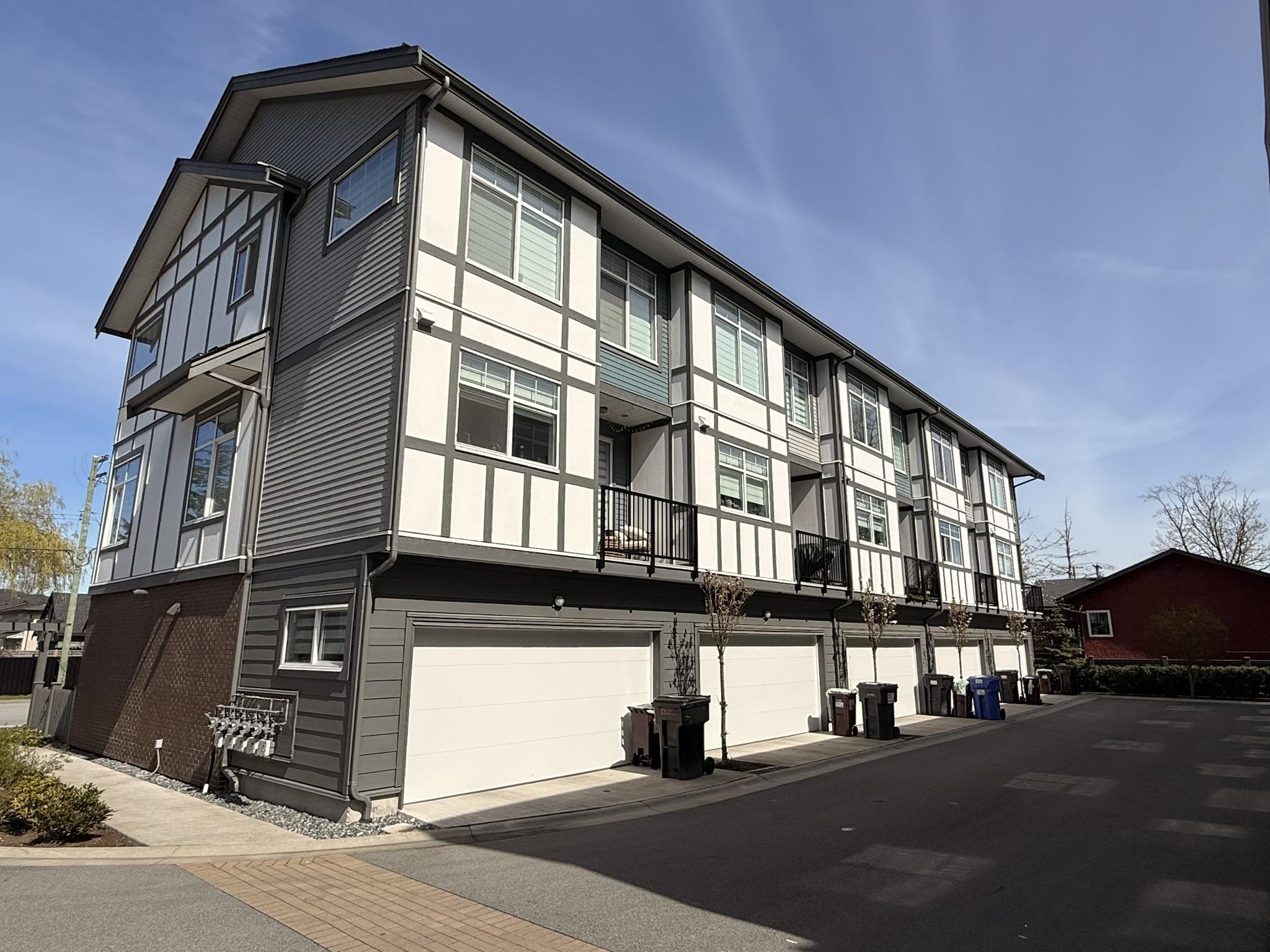 17528 60 Avenue 4