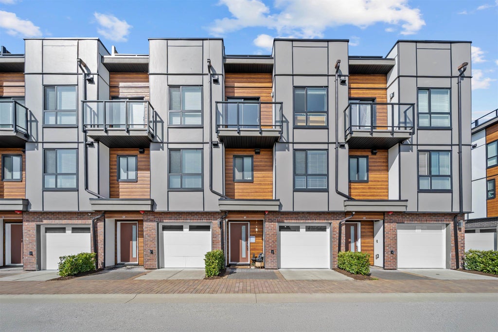 Photo of 19760 55 Avenue #49, Langley, BC V3A 0L1 (MLS # R3162887)