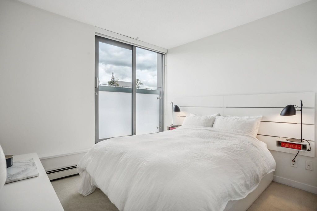 listing image 1106061536678754638