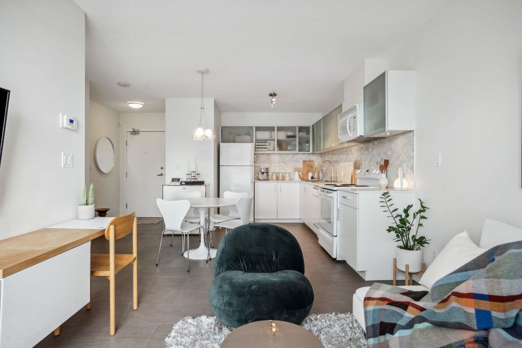 listing image 1101205775630049918