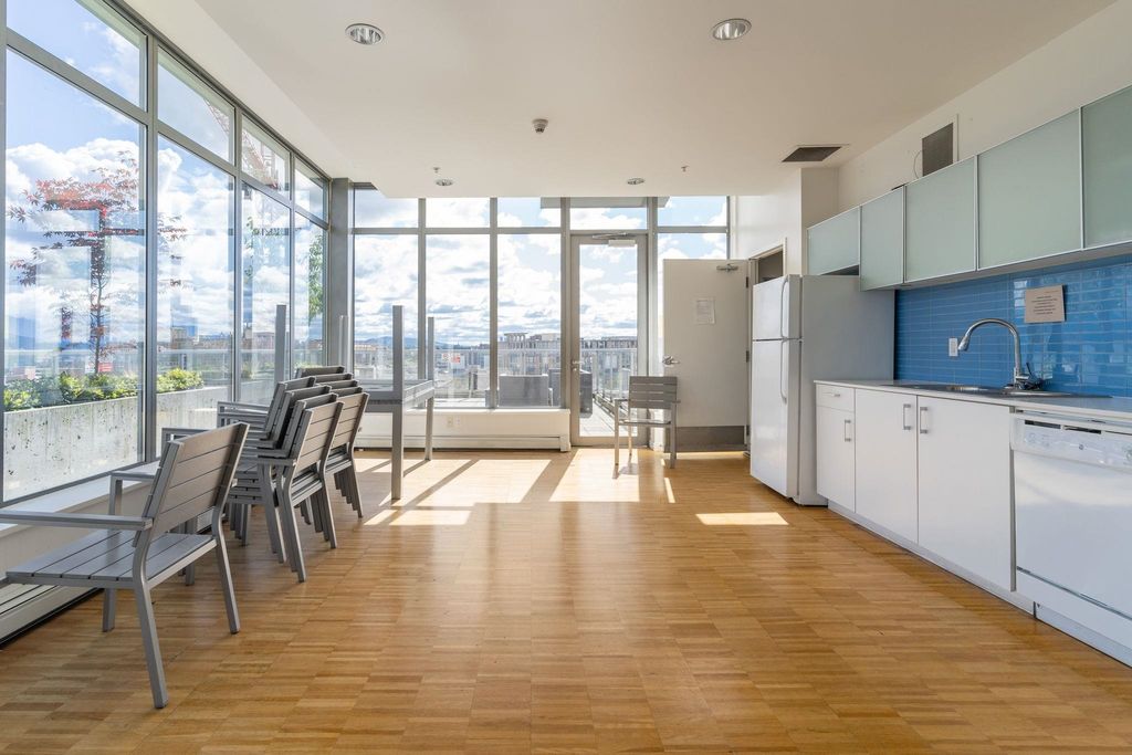 listing image 1106745784440693469