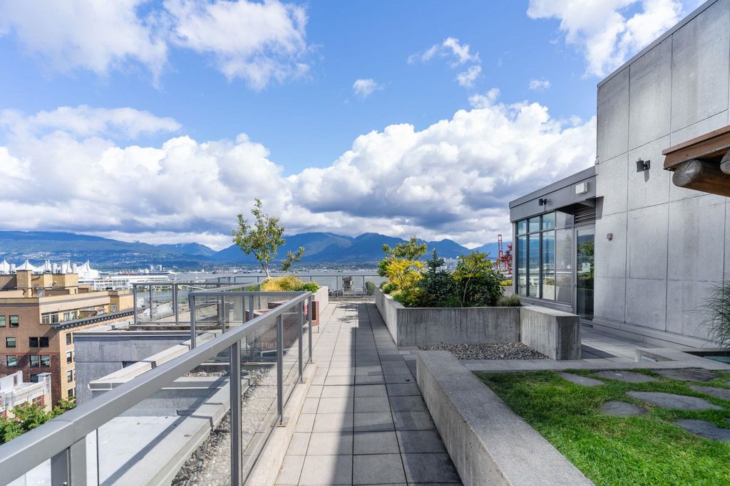 listing image 1105338372454273752