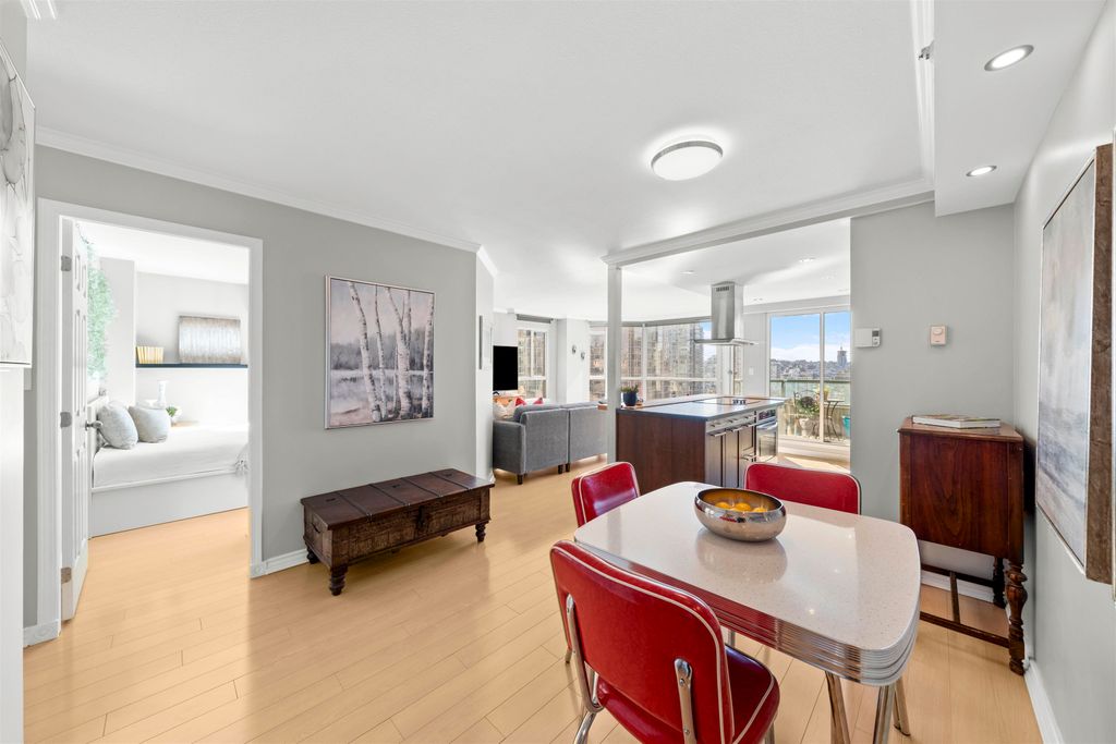 listing image 1103736411398185871