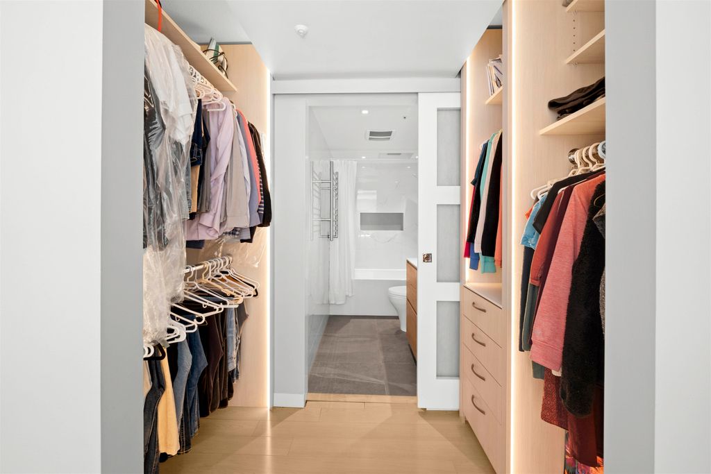 listing image 1105465603295728374