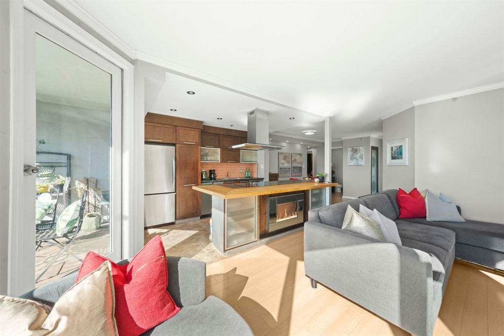 listing image 1100983839682014531