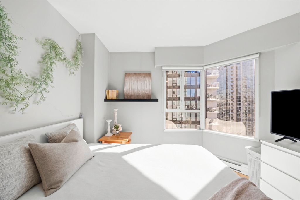 listing image 1101520333403265774