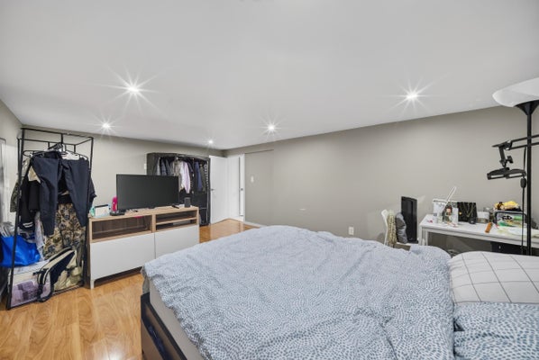 Bsmt-38Xx 20th Street, Vancouver, BC 5