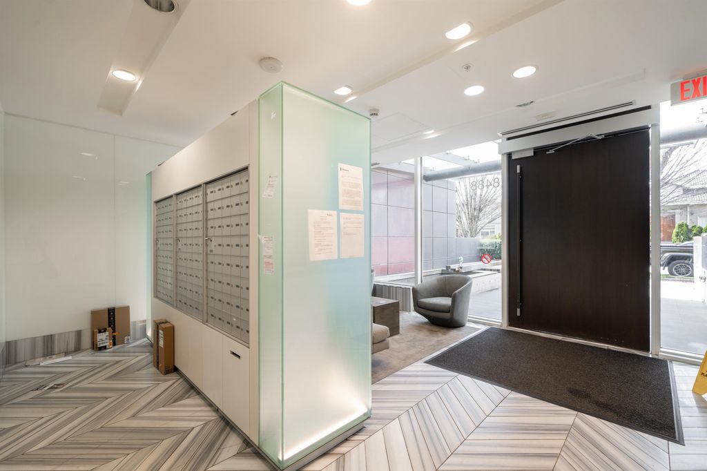 listing image 1105522277660944792