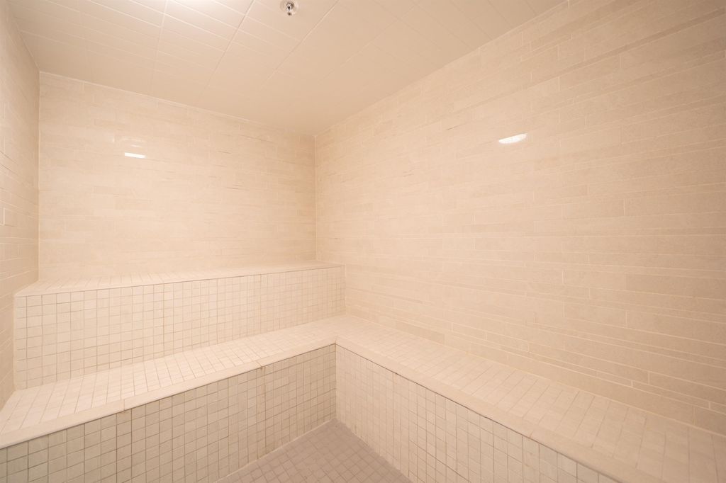 listing image 1104848177265417948