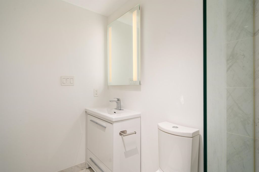 listing image 1100386906723226017