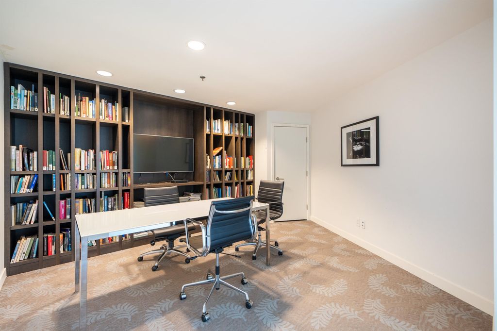 listing image 1105768903629261448