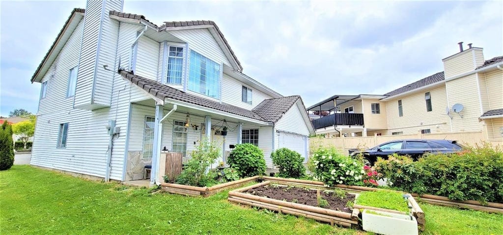 Photo of 13310 88a Avenue, Surrey, BC V3V 7W4 (MLS # R3148430)