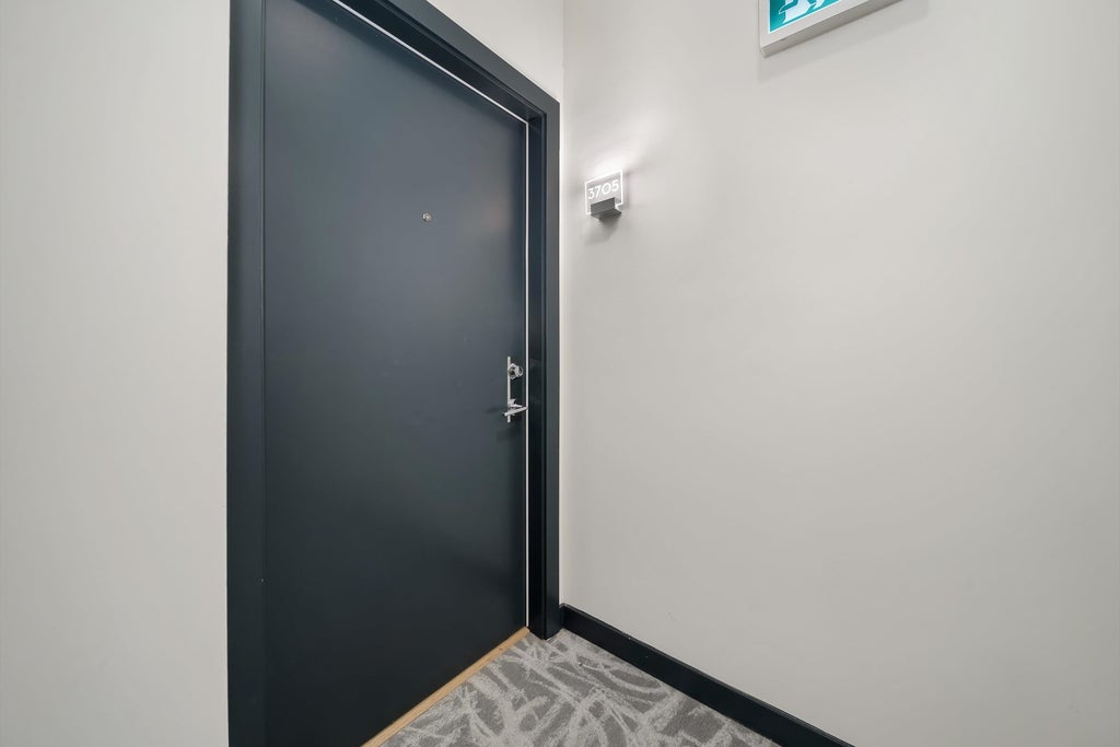 Photo of 13438 Central Avenue #3705, Surrey, BC V3T 0N2 (MLS # R3131708)