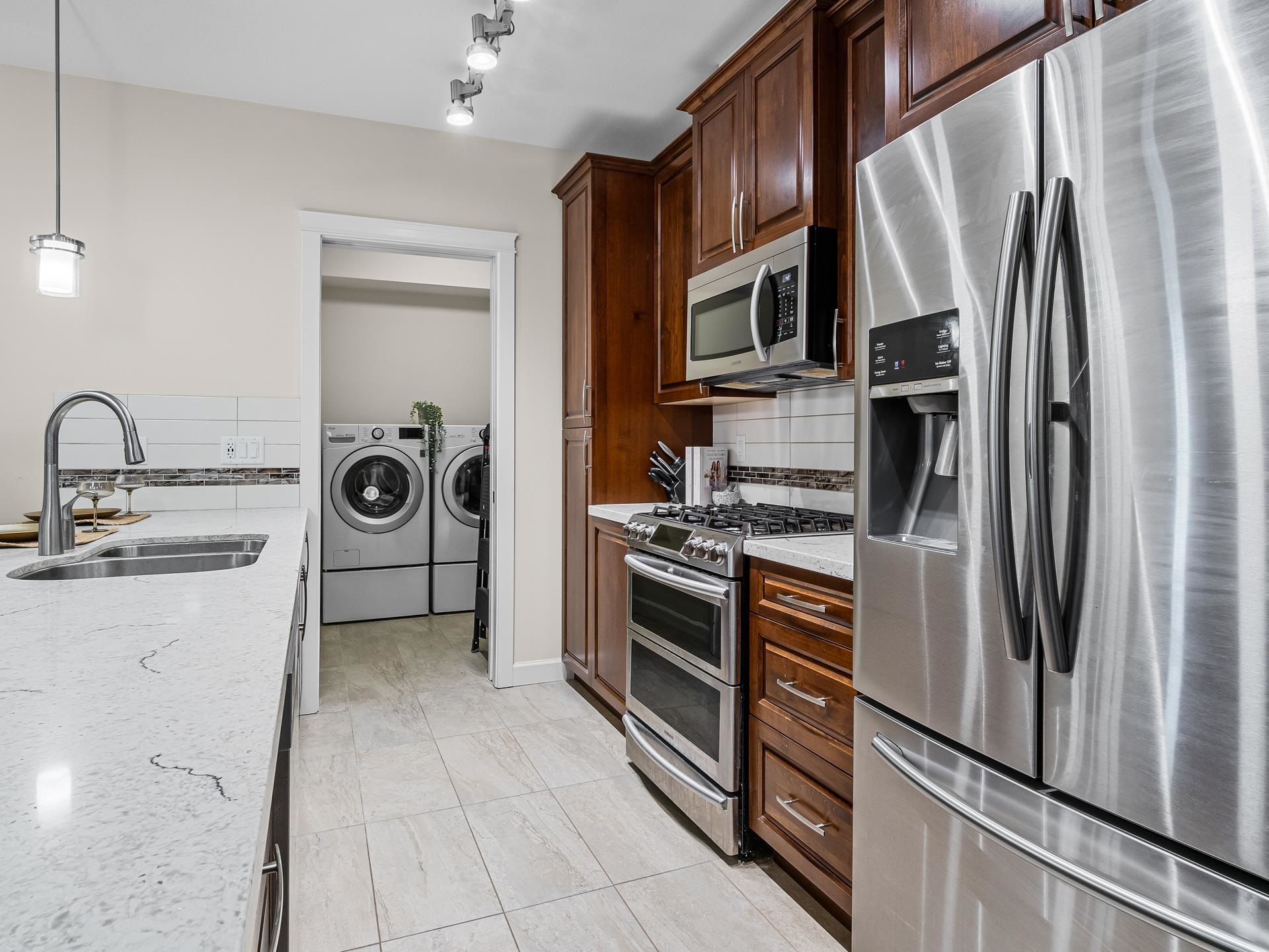 20716 Willoughby Town Centre Drive A113