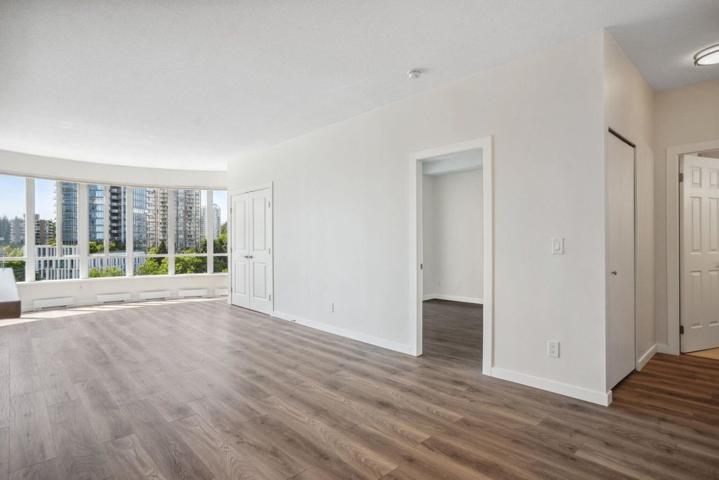 listing image 1107887492789967005