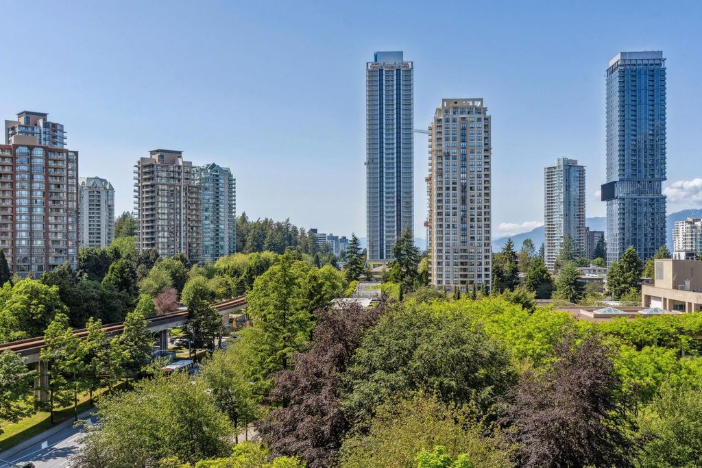 listing image 1104247148451349049