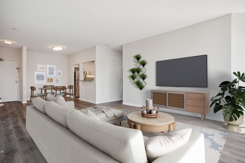 listing image 1100364998244177087