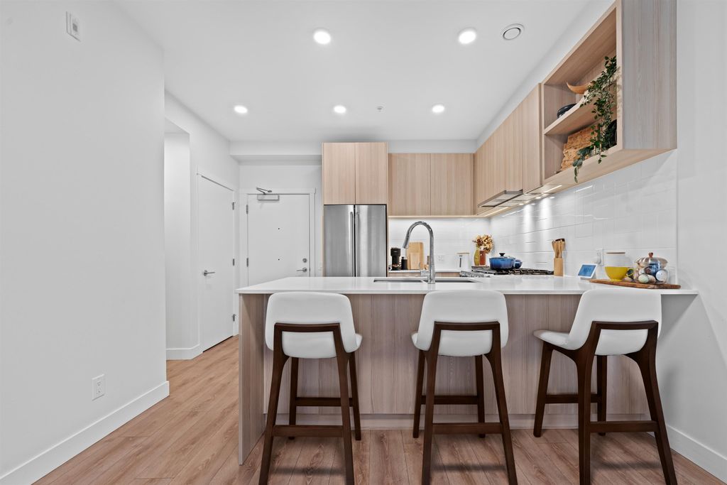 listing image 1100075957379057939