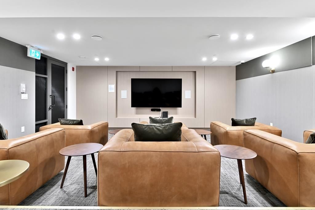 listing image 1104092327282869344