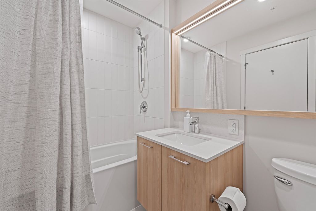 listing image 1101811416862067003