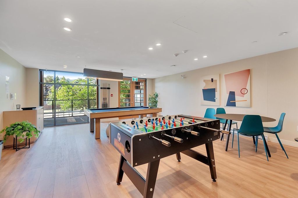 listing image 1109166840216154970