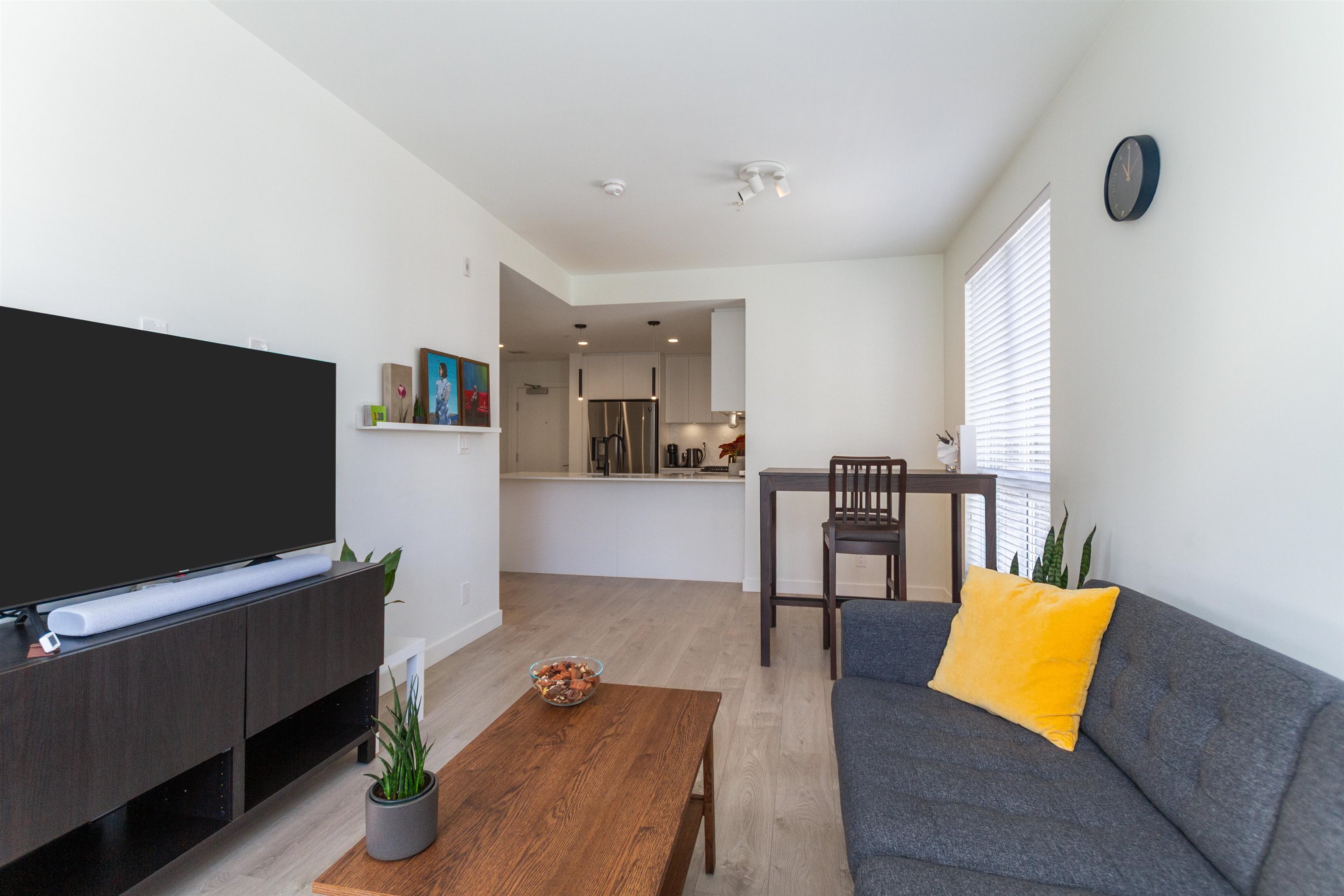 20018 83a Avenue B308