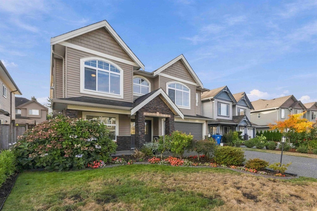 Photo of 2753 Carriage Court, Abbotsford, BC V4X 0A3 (MLS # R3172202)
