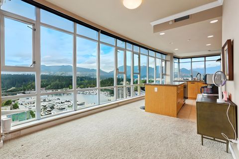 1616 Bayshore Drive PH2501 Vancouver BC V6G 3L1