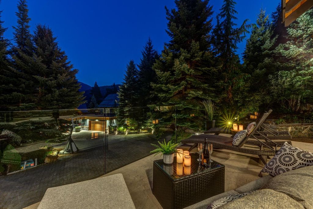 listing image 1103717671439773928