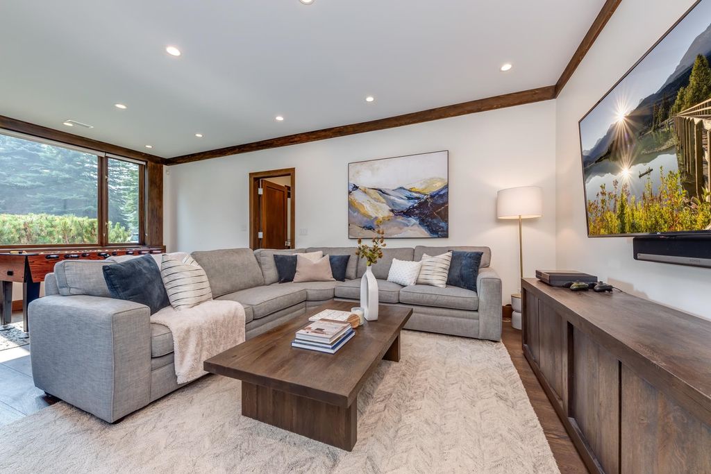 listing image 1104121525160754984