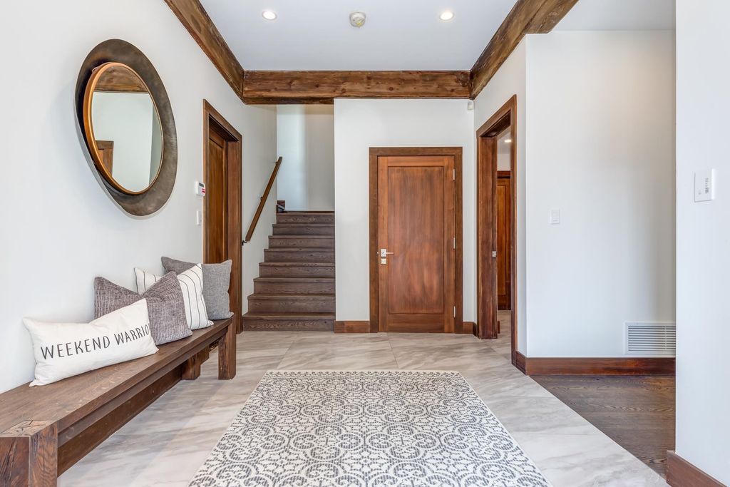 listing image 1109280706902508220