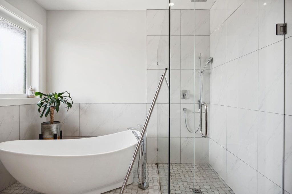 listing image 1106697768465160012