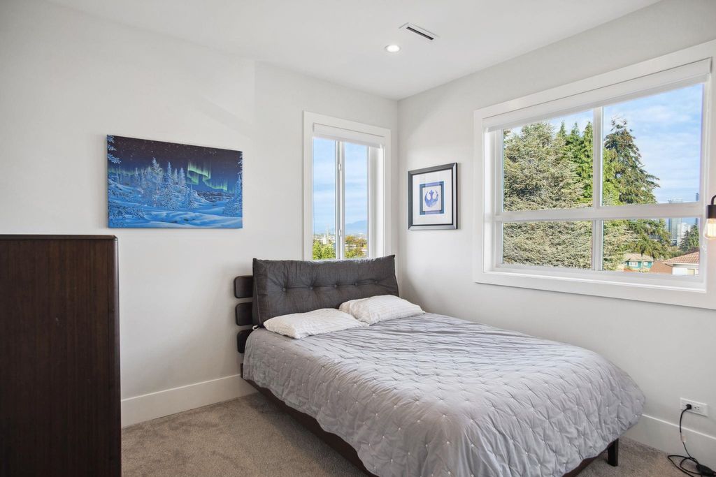 listing image 1104609247238150200