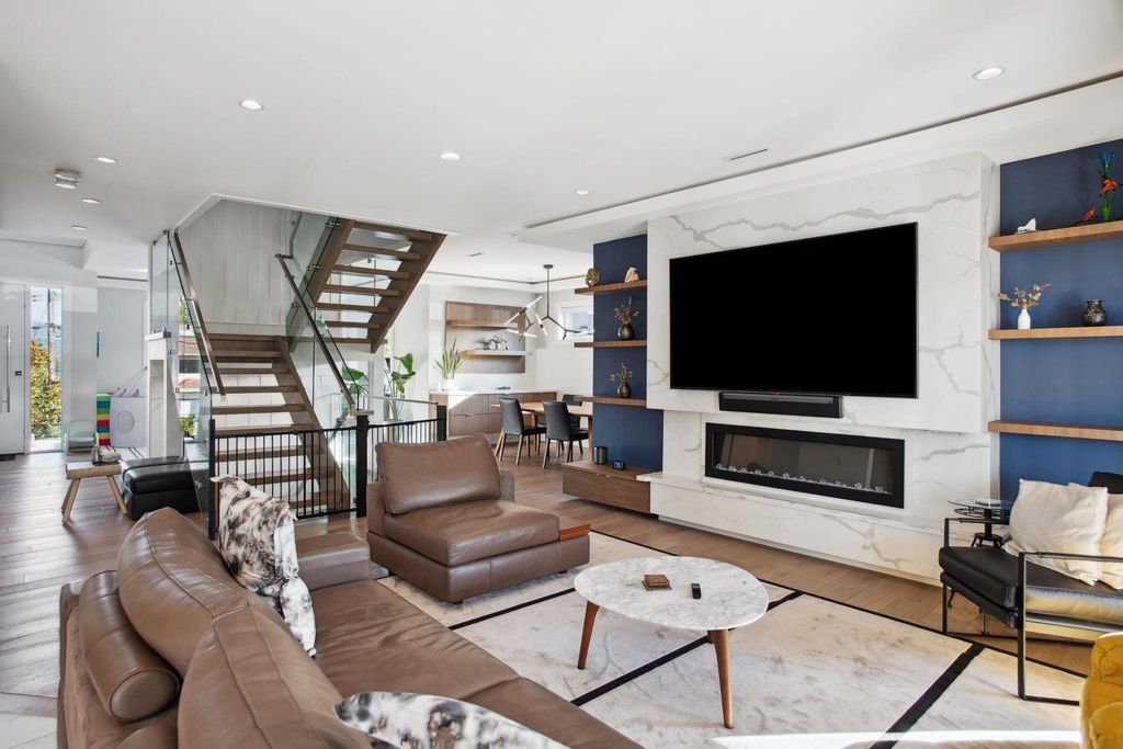 listing image 1103736459055875926