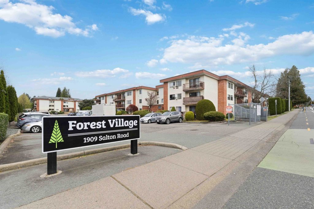 Photo of 1909 Salton Road #108, Abbotsford, BC V2S 5B6 (MLS # R3137447)